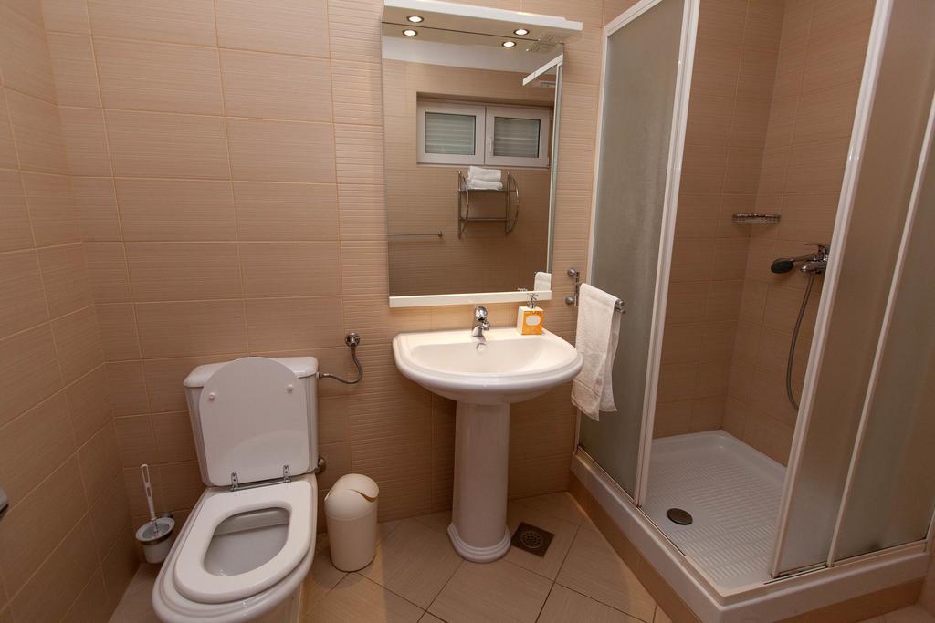 Apartments Ines Selce Exterior foto