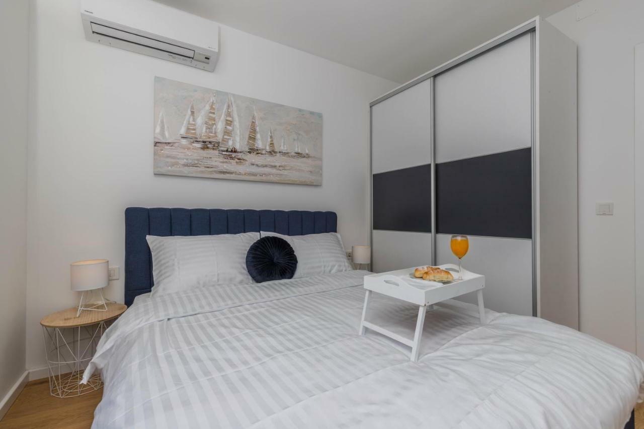 Apartments Ines Selce Exterior foto