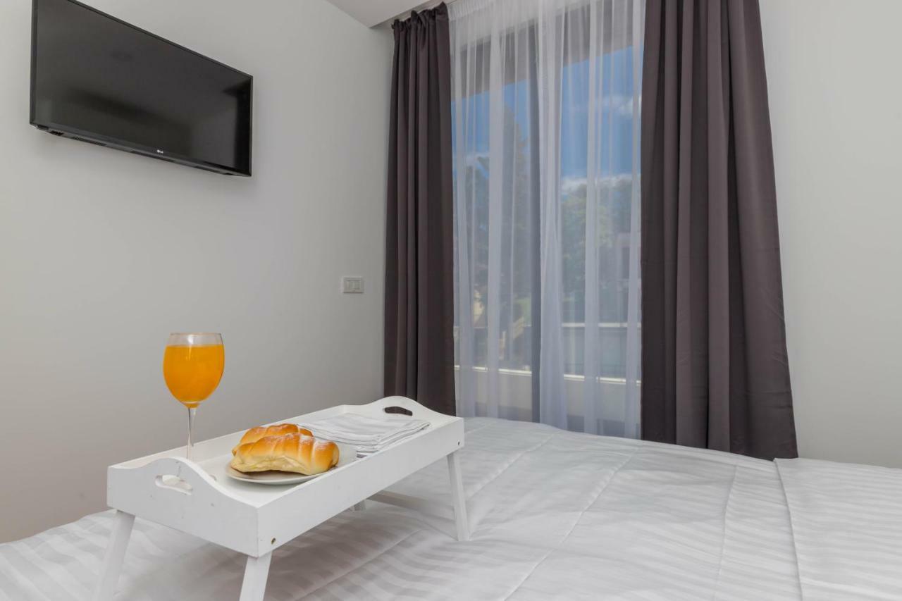 Apartments Ines Selce Exterior foto