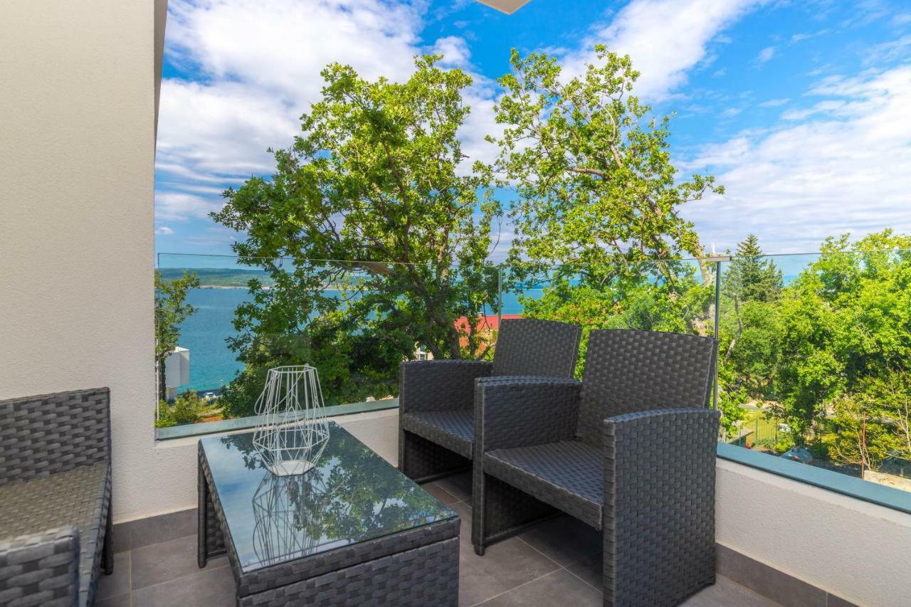 Apartments Ines Selce Exterior foto