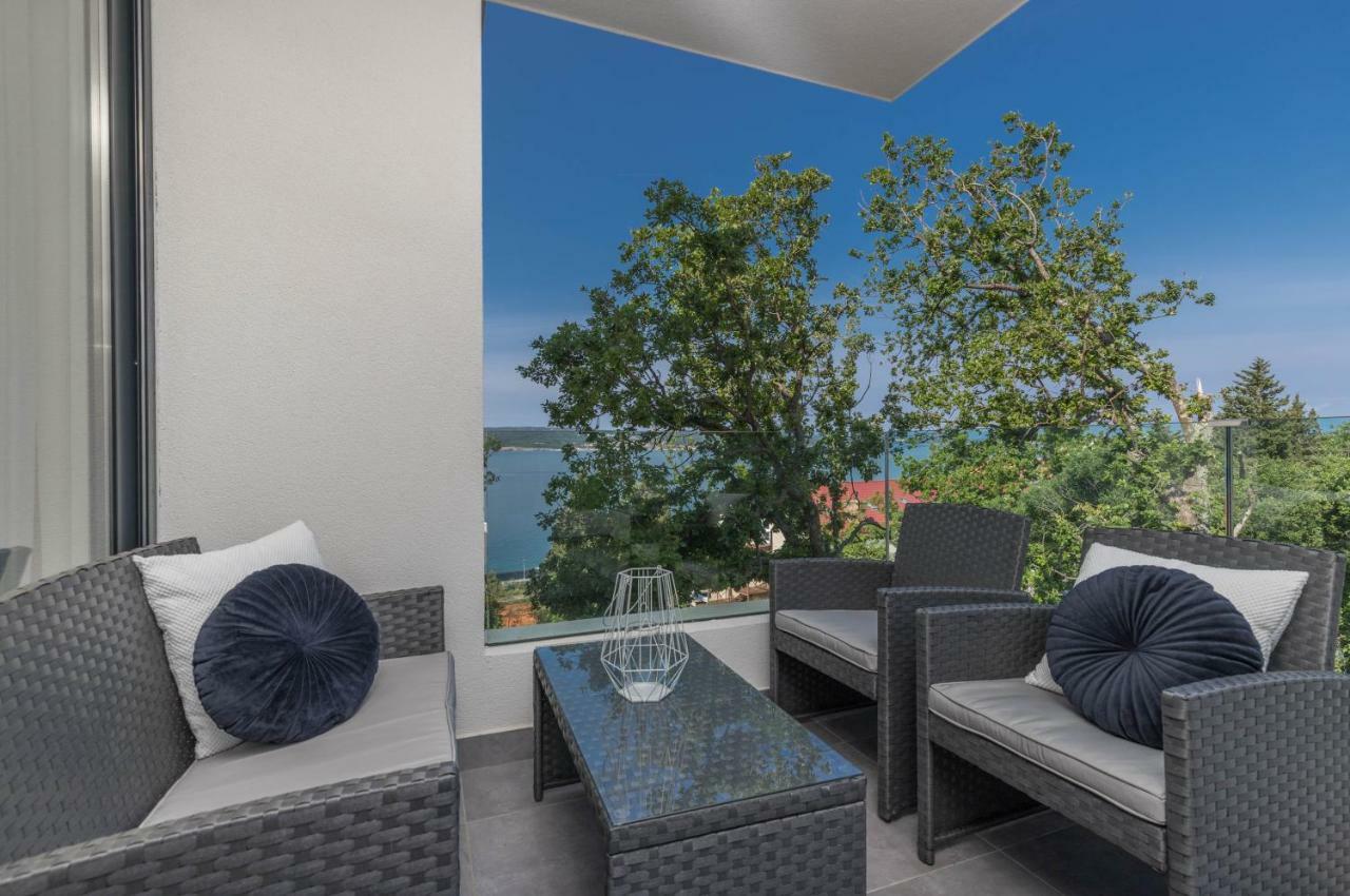 Apartments Ines Selce Exterior foto